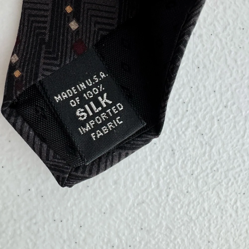 🏷️ 3/$30 Bill Blass Black Label Silk Tie Geometric Pattern Gray Burgundy Gold